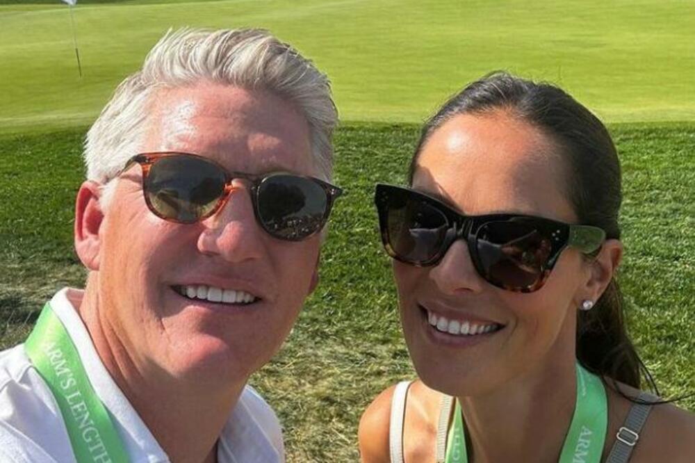 Ljubavnica zamalo nije doživela srčku: Ana i Bastijan zagrljeni i nasmejani, ceo svet gleda u neverici