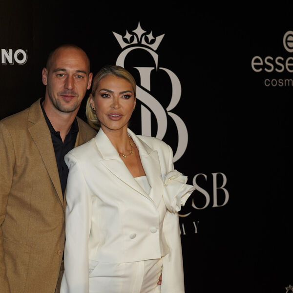 Sad smo sve videli: Milan Borjan unajmio grupu polugolih muškaraca da čestita ženi rođendan