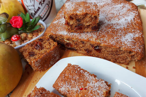 BAKA JELENA PRAVI NAJUKUSNIJI KOLAČ SA JABUKAMA: Mekan i sočan - sastojci za svačiji džep (RECEPT)