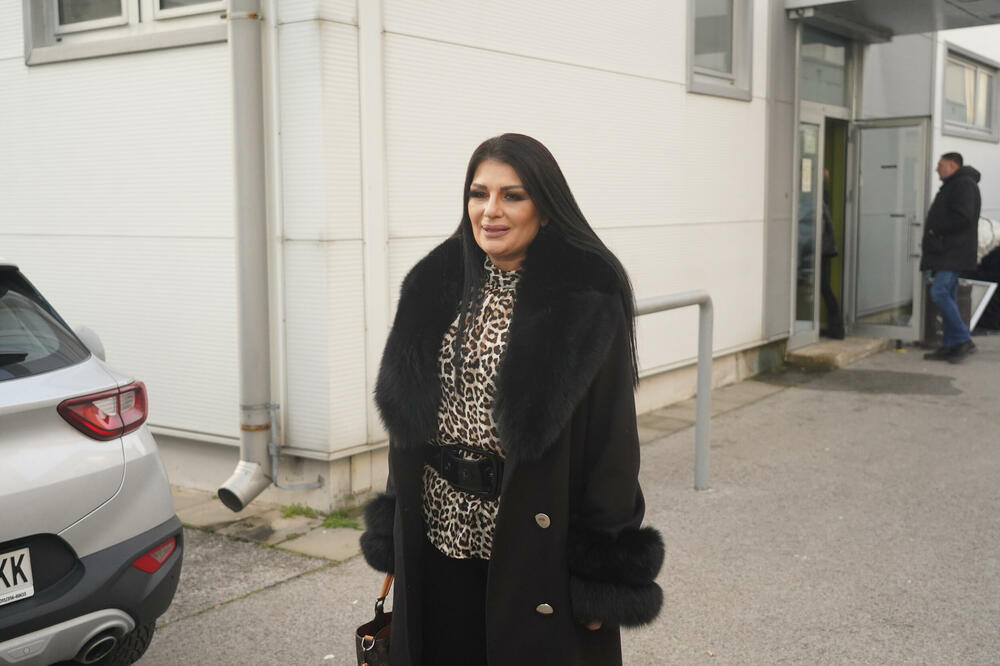 SANJA MALETIĆ SE OGLASILA NAKON NAVODA DA JE U DRUGOM STANJU: Pevačica otkrila ISTINU, pa poručila SAMO JEDNO