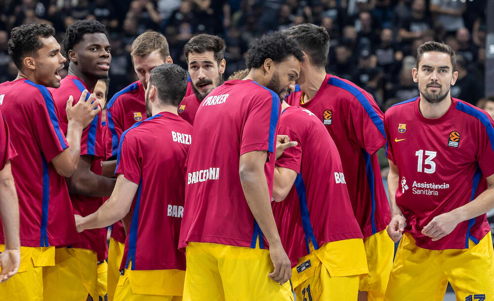 Košarkaši Barselone uoči početka meča sa Partizanom