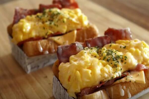 SRPSKE DOMAĆICE JOŠ NISU PRAVILE SENDIČ SA JAJIMA I SLANINOM: Ovo je DORUČAK koji osvaja svakog MUŠKARCA