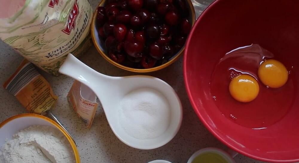 Sastojci za pitu sa trešnjama