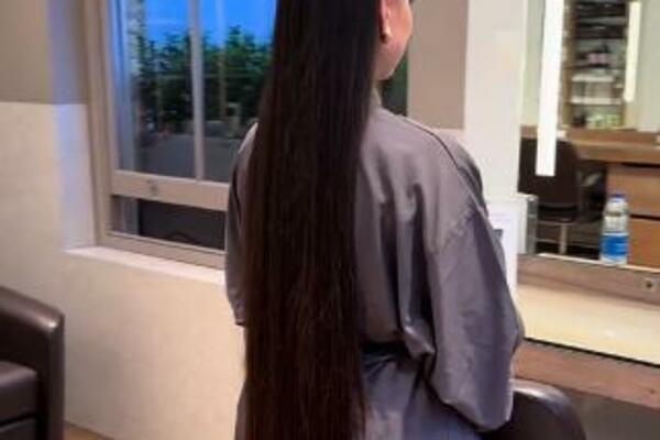 NIJE SE OŠIŠALA 7 GODINA ZBOG VELIKE TRAUME: Sad je otišla POD MAKAZE, čim ju je ODSEKLA zanemeli su