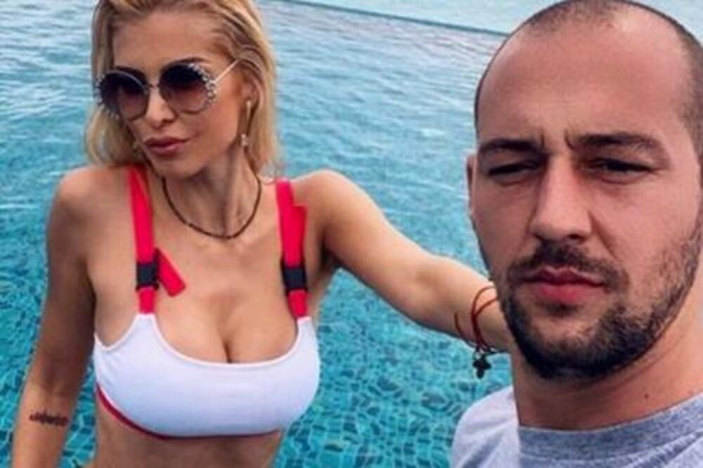 OVAKO SNEŽANA BORJAN SA MUŽEM PRAVI DOMAĆI AJVAR: Snimak se vrti kao lud, ONA PREVRĆE PAPRIKU, DOK ON... (VIDEO)