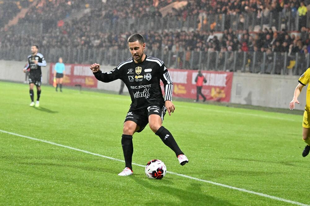 AZAR DOMINIRAO: Belgijanac upisao šest asistencija i jedan gol po povratku na teren! (VIDEO)