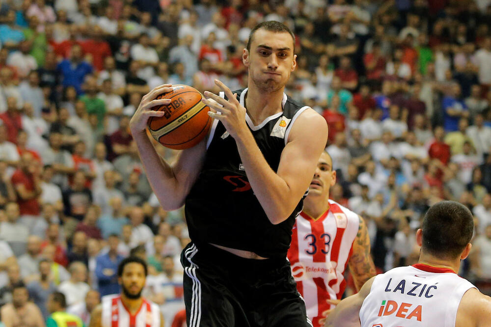 MILUTINOV SE OGLASIO PRED PARTIZAN: Jednom čoveku je beskrajno ZAHVALAN!