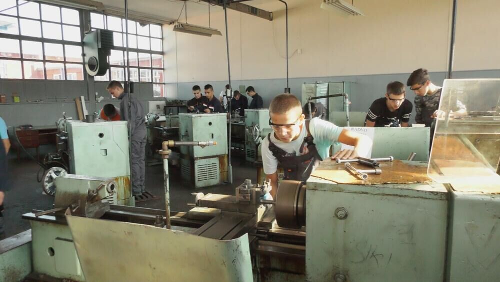 Mašine, Škola, Zanat