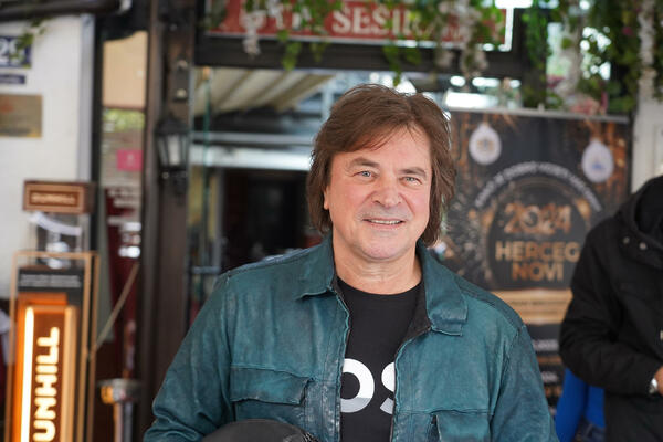 NAKON MNOGO DECENIJA SE SAZNALO ŠTA JE RADIO ALEN ISLAMOVIĆ PRE POPULARNOSTI: Da li je moguće se bavio OVIM POSLOM?