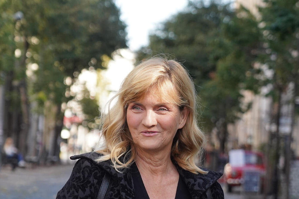 DA LI JE MOGUĆE DA SANJA DOLEŽAL IMA OVOLIKO GODINA? Ovo je tačan datum rođenja OMILJENE PEVAČICE