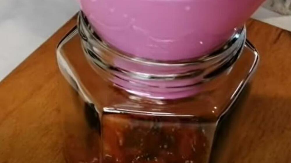 Lovačka salata u tegli