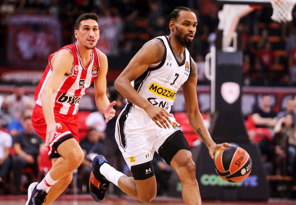 Fali Partizanu... Kevin Panter