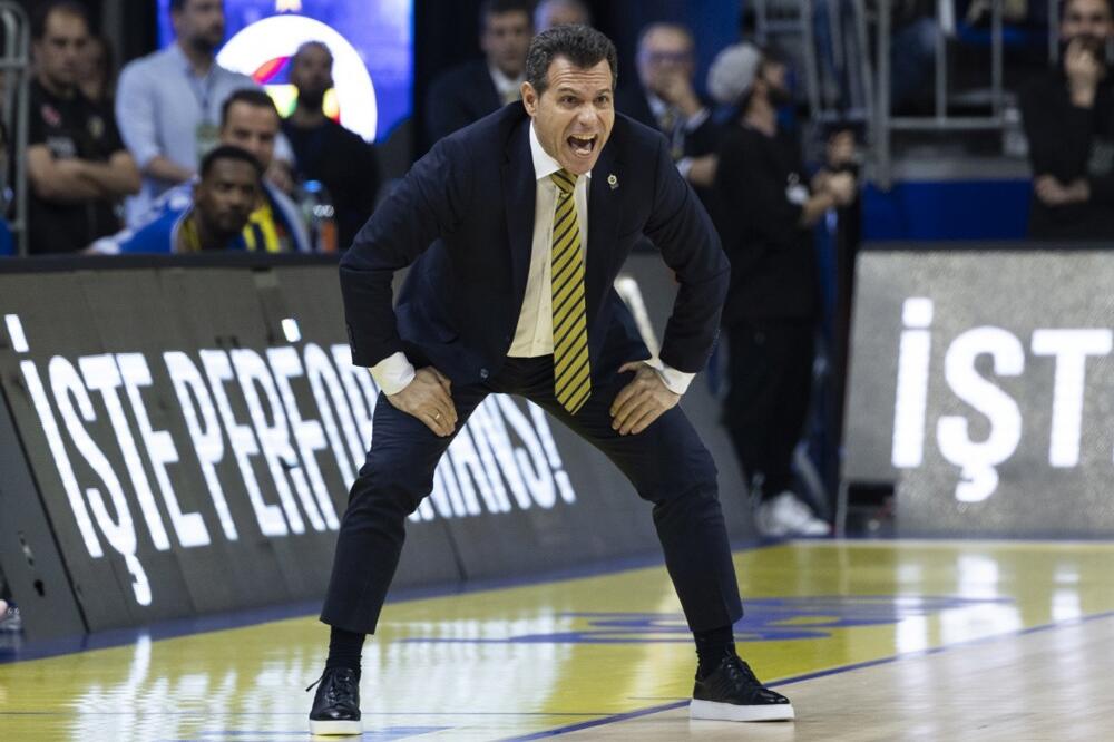 SADA I ZVANIČNO: Itudis dobio otkaz, Fener objavio šturo saopštenje!