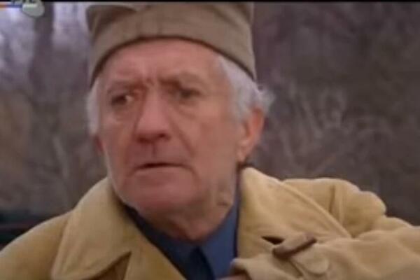 SEĆATE LI SE ČUVENOG ĐODE IZ "SELO GORI, A BABA SE ČEŠLJA"? Radio kao NASTAVNIK u školi, postao GLUMAC slučajno