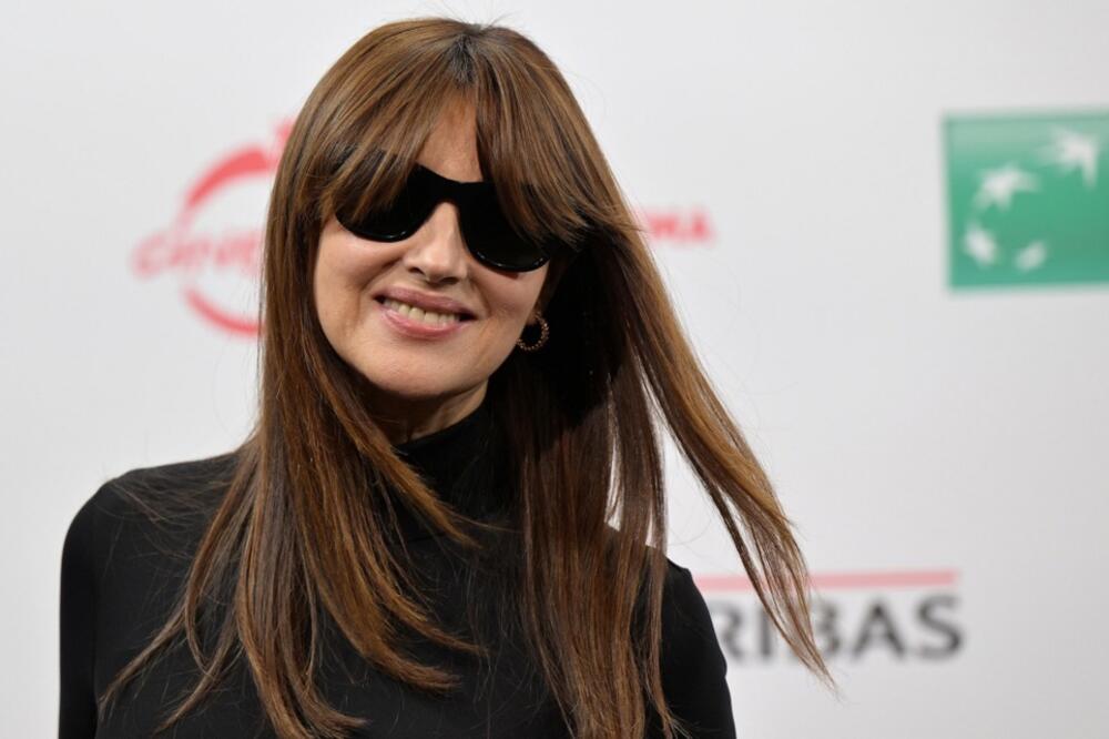 "NJENO DETINJSTVO NIJE BILO GLATKO" Glumica iskreno o ODRASTANJU ĆERKE i njenom OBRAZOVANJU, ovo je čini SREĆNOM