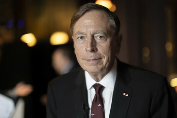 OVO BI MOGLO DA ZAUSTAVI PUTINA?! Bivši direktor CIA izneo eksplozivne tvrdnje, evo na šta je spreman da se kladi!