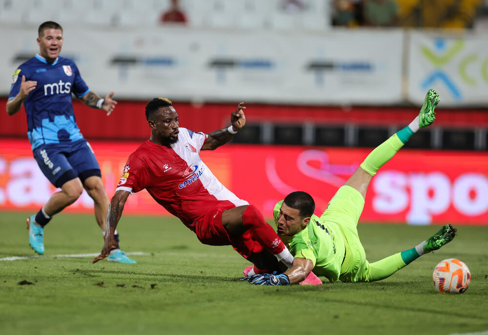 Džonatan Bolingi na utakmici Vojvodine i Radničkog iz Niša