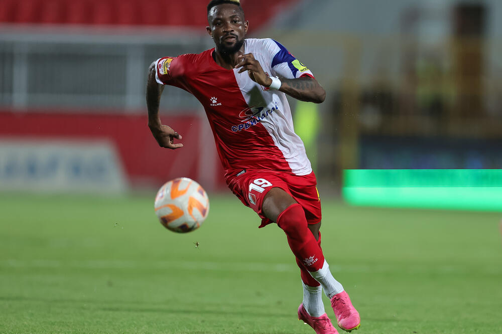 BOLINGI IZAŠAO IZ BOLNICE! Napadač Vojvodine na kućnom lečenju (FOTO)