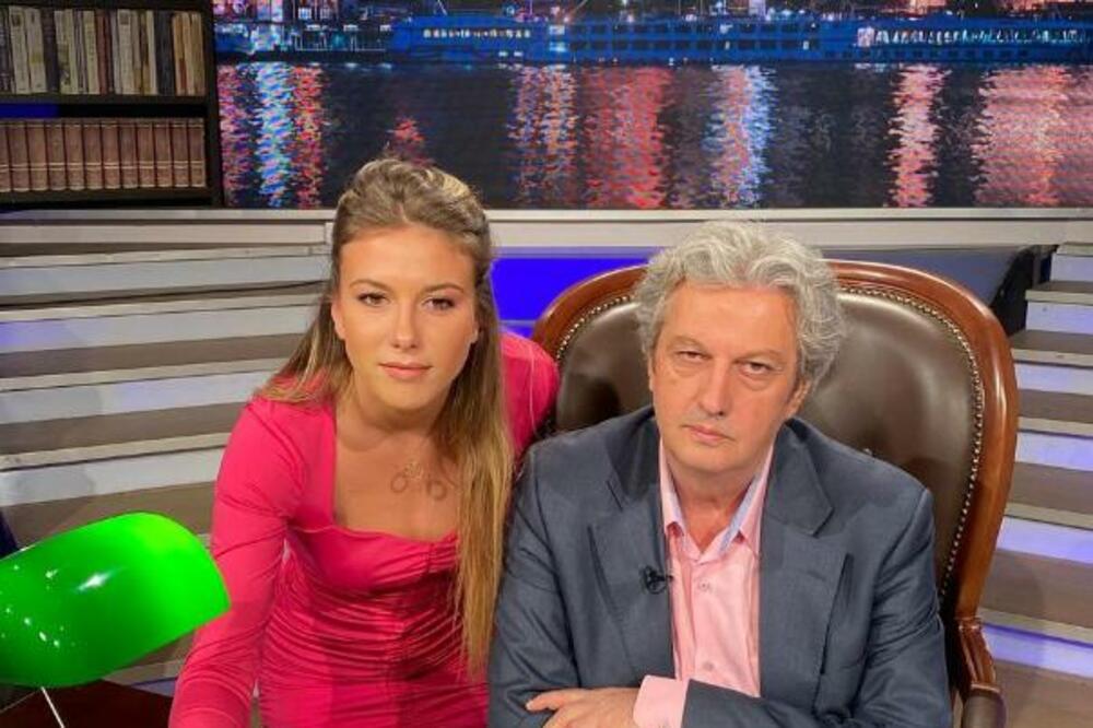 OGLASILA SE VODITELJKA KOJA JE PODIGLA SUKNJU U UŽIVO EMISIJI: Nakon SKANDALA sa Marićem ŠOKIRALA JOŠ VIŠE, AU