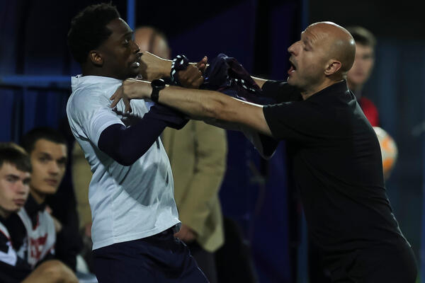 MENIG I DULJAJ PLATIĆE ZBOG SUKOBA! Uprava besna na trenera i zbog izjava oko plata (FOTO)