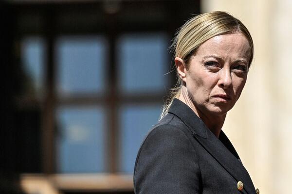 SKANDALOZNE VESTI IZ ITALIJE, ONO ŠTO JE MELONIJEVA URADILA ĆE ŠOKIRATI CEO SVET: Mnogi će pozeleneti od besa!