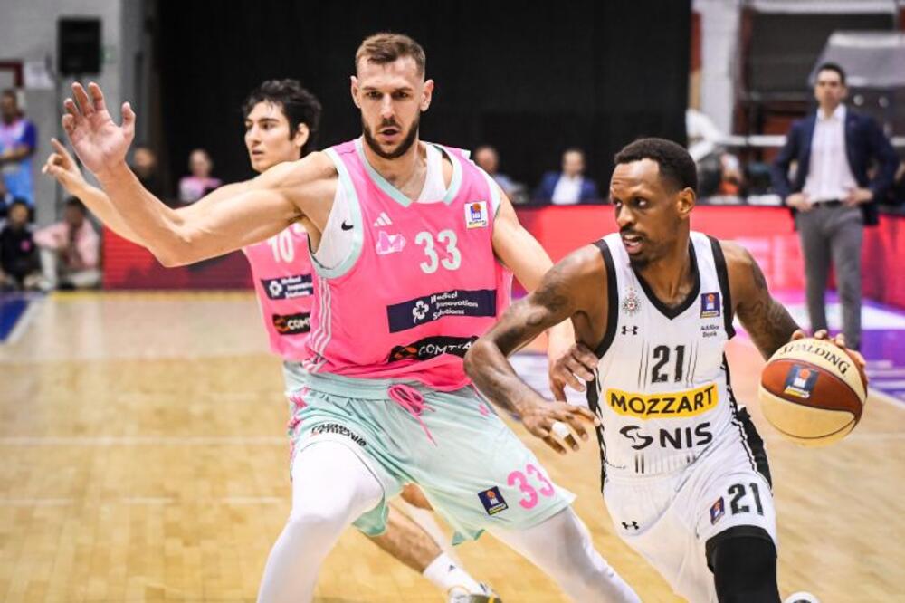 SIPAO SO NA RANU: Košarkaš Mege PROVOCIRAO Partizan posle čudesne pobede! (FOTO)