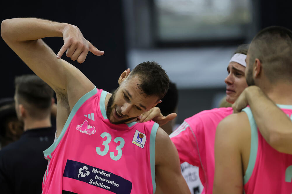 KO JE KOŠARKAŠ KOJI JE SPUSTIO PARTIZAN? Šest godina proveo u Americi, a zatim se vratio u klub iz kog je ponikao!