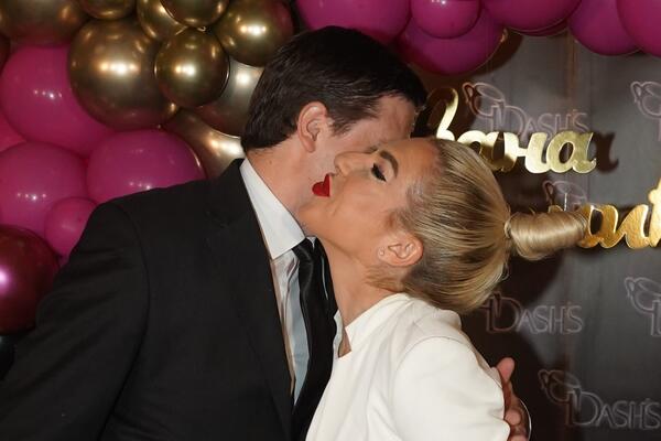 OVO JE PRAVI RAZLOG RAZVODA JOVANE JEREMIĆ I POLITIČARA: Oprostila mu PREVARU, a onda okrenula NOVI LIST