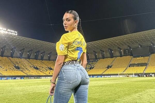 OVO JE SESTRA ČUVENE GEORGINE RODRIGEZ! Žele samo jedno, a zajedničko im je - Kristijano Ronaldo! (FOTO)