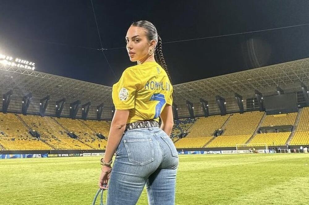 OVO JE SESTRA ČUVENE GEORGINE RODRIGEZ! Žele samo jedno, a zajedničko im je - Kristijano Ronaldo! (FOTO)