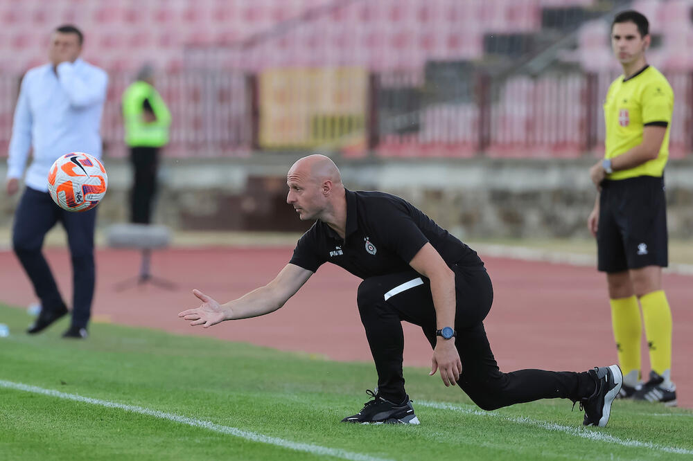 PROBLEM ZA DULJAJA: Partizan ostaje bez važne karike zbog povrede? (FOTO)