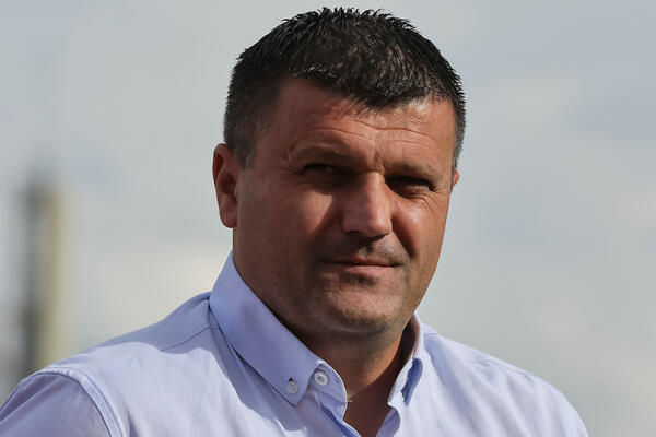 TRENER RADNIČKOG IZ KRAGUJEVCA ZAPRETIO ZVEZDI! Vrlo HRABRA izjava Dudića!