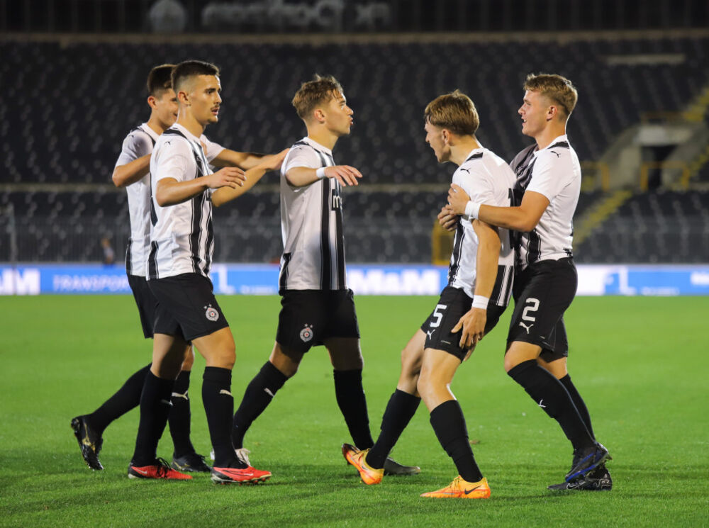 Slavlje omladinaca Partizana