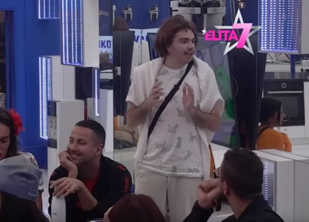 Sinoć je nastao haos tokom emisije 'Pitanja gledalaca', a glavni akteri su bili Aneli Ahmić i Nikola Jovanović Predsednik