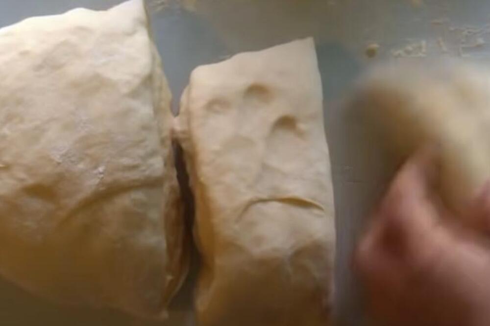 NOVOGODIŠNJE ROLNICE SA 4 VRSTE SIRA IDEALNE AKO ŽELITE PONOĆ DA DOČEKATE UZ UKUSNE ZALOGAJE: Uz ovo će