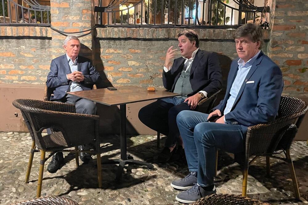 SVETISLAV PEŠIĆ, DEJAN BODIROGA I ŽARKO ZEČEVIĆ: Jedan od njih je postao "SKADARLIJSKI BOEM", a onda i zapevao...