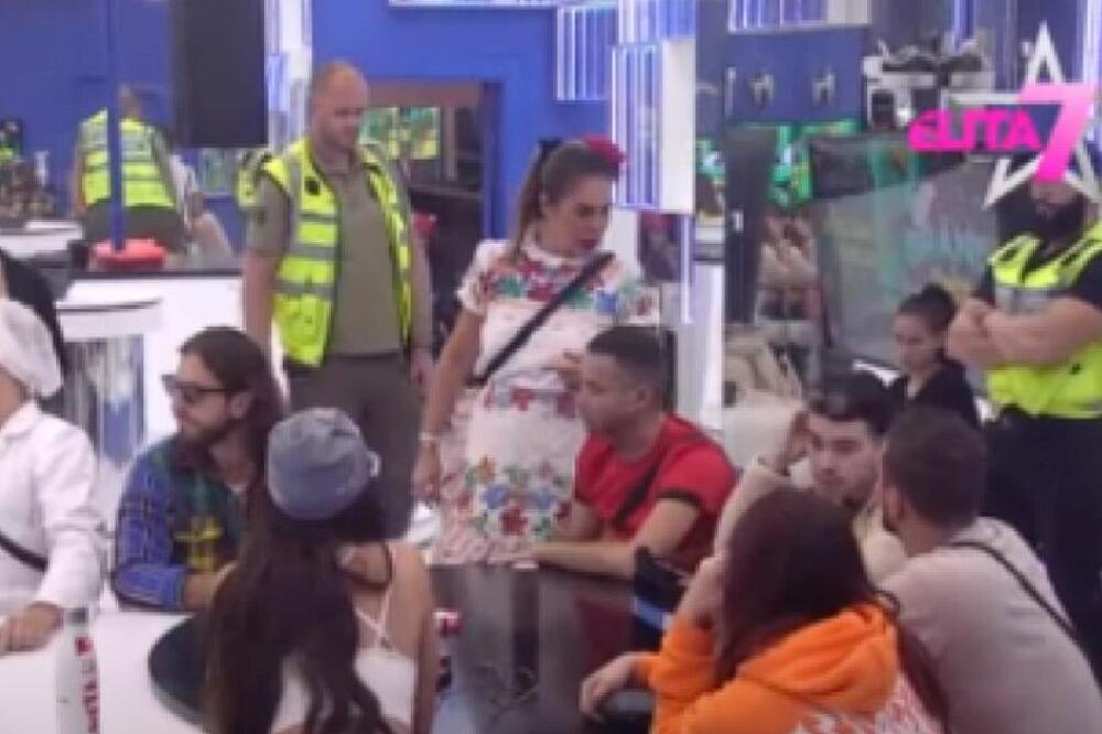 MILENA KAČAVENDA NASRNULA NA ZADRUGARA: Obezbeđenje uletelo MUNJEVITOM BRZINOM U BELU KUĆU, a onda pale TEŠKE REČI