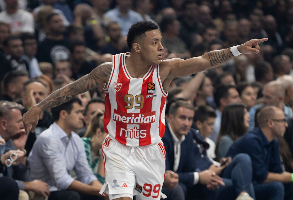 Jago Dos Santos na meču protiv Partizana u 'Štark areni'