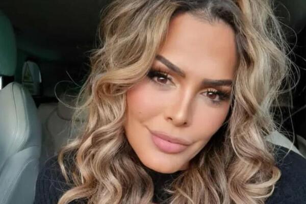 VODITELJKA ODVELA FUDBALERA KUĆI PA SE ŠOKIRALA: "Super telo, strastveno bacanje na kauč, a onda... I to ZA LICE!"