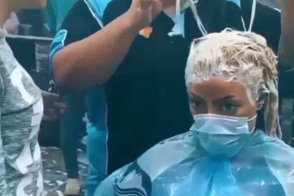 FRIZERKA REKLA ŠTA MISLI O ŽENAMA KOJE DOLAZE SA PRLJAVOM KOSOM NA FARBANJE: Zbog ovih reči ćete se ZACRVENETI