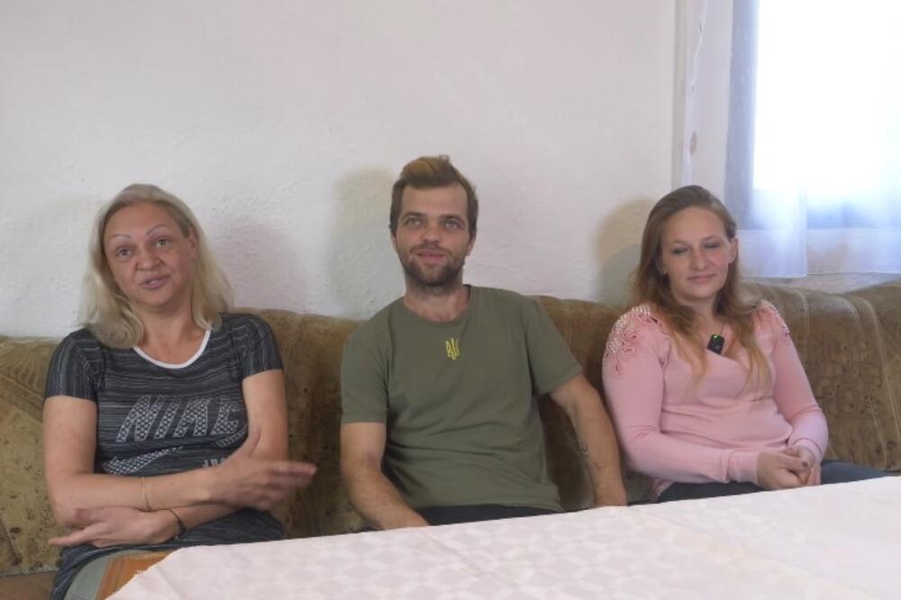 ELMEDIN IZ BUSOVAČE IMA 2 ŽENE: Bosanka i Ukrajinka su GAZDE KUĆE, A EVO KAKO SE SLAŽU (VIDEO)