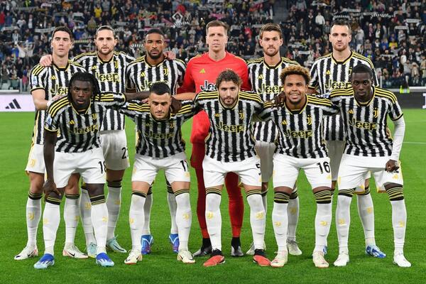 KOSTIĆ I VLAHOVIĆ BEZ UČINKA: Rezervista spasao Juventus u sedmom minutu nadoknade!