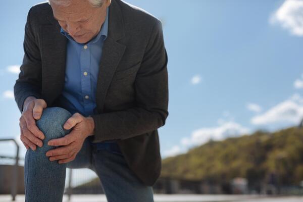 BUDITE POKRETLJIVI: Ojačajte zglobove i kosti i otarasite se bola na OVAJ način!