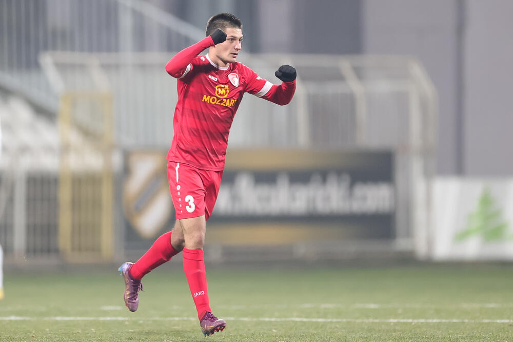 ČUDO U KRAGUJEVCU: Savršeni het-trik Luke Zorića!