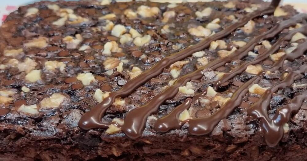 Čokolada preko kolača