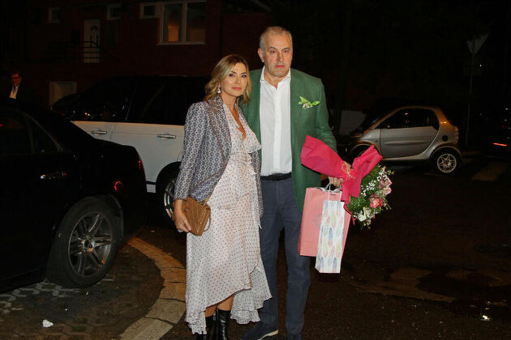 MAJKO MILA, KAKVA KUĆA! Ovde živi SRPSKA VODITELJKA, baškari se kao PRAVA BOGINJA, svaka joj čast