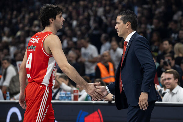 GRK PREUZEO ODGOVORNOST POSLE NOVOG PORAZA: Sferopulos nije želeo da priča o Nejpiru i Teodosiću