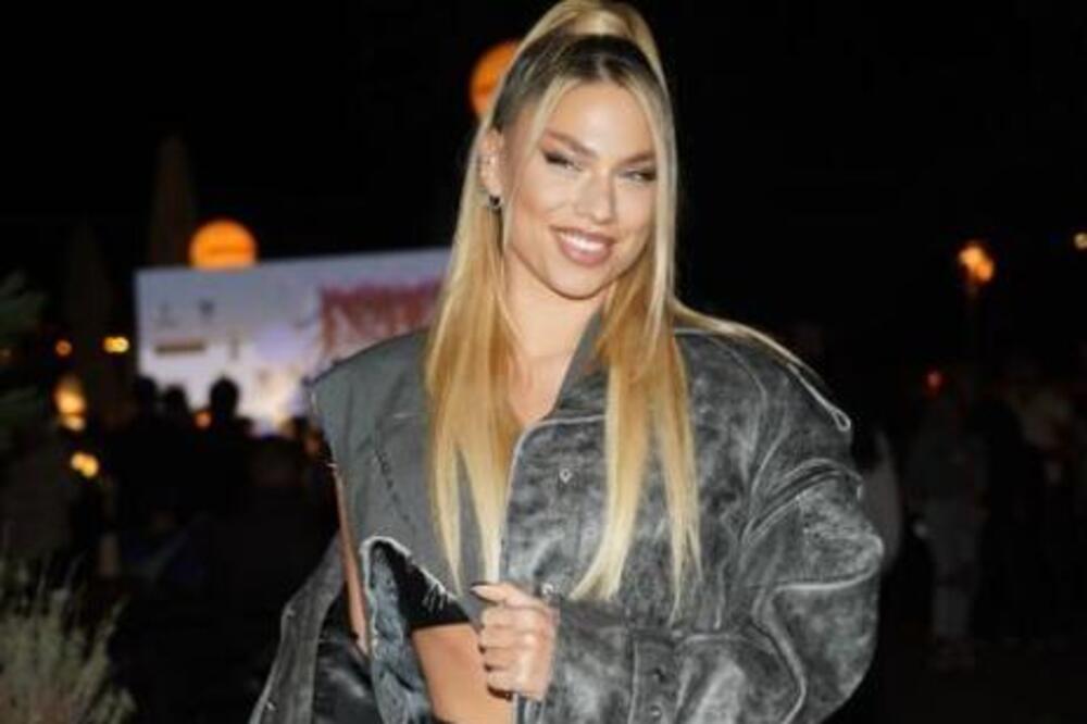 Verila se Ksenija Knežević: Pohvalila se prstenom, a oko nje pravi raj, o ovome sanja svaka žena