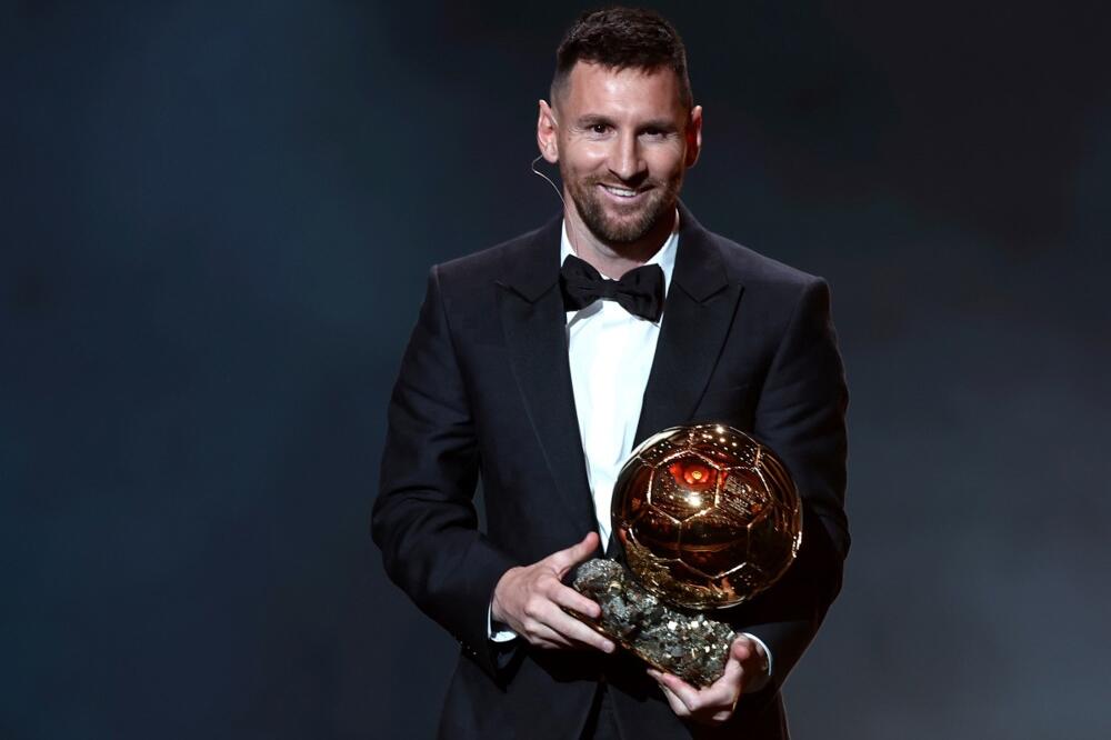 MESI OSVOJIO OSMU ZLATNU LOPTU! Svetski prvak ponovo NEPRIKOSNOVEN (VIDEO/FOTO)