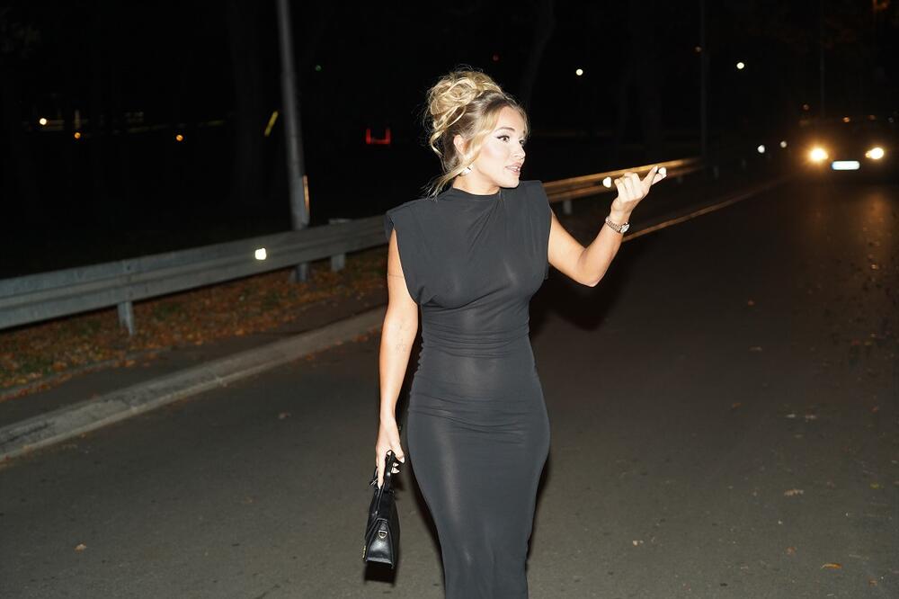 VAŽI ZA NAJATRAKTIVNIJU PEVAČICU, A NIKO NE ZNA SA ČIME SE BORILA: Otvorila DUŠU i priznala sledeće